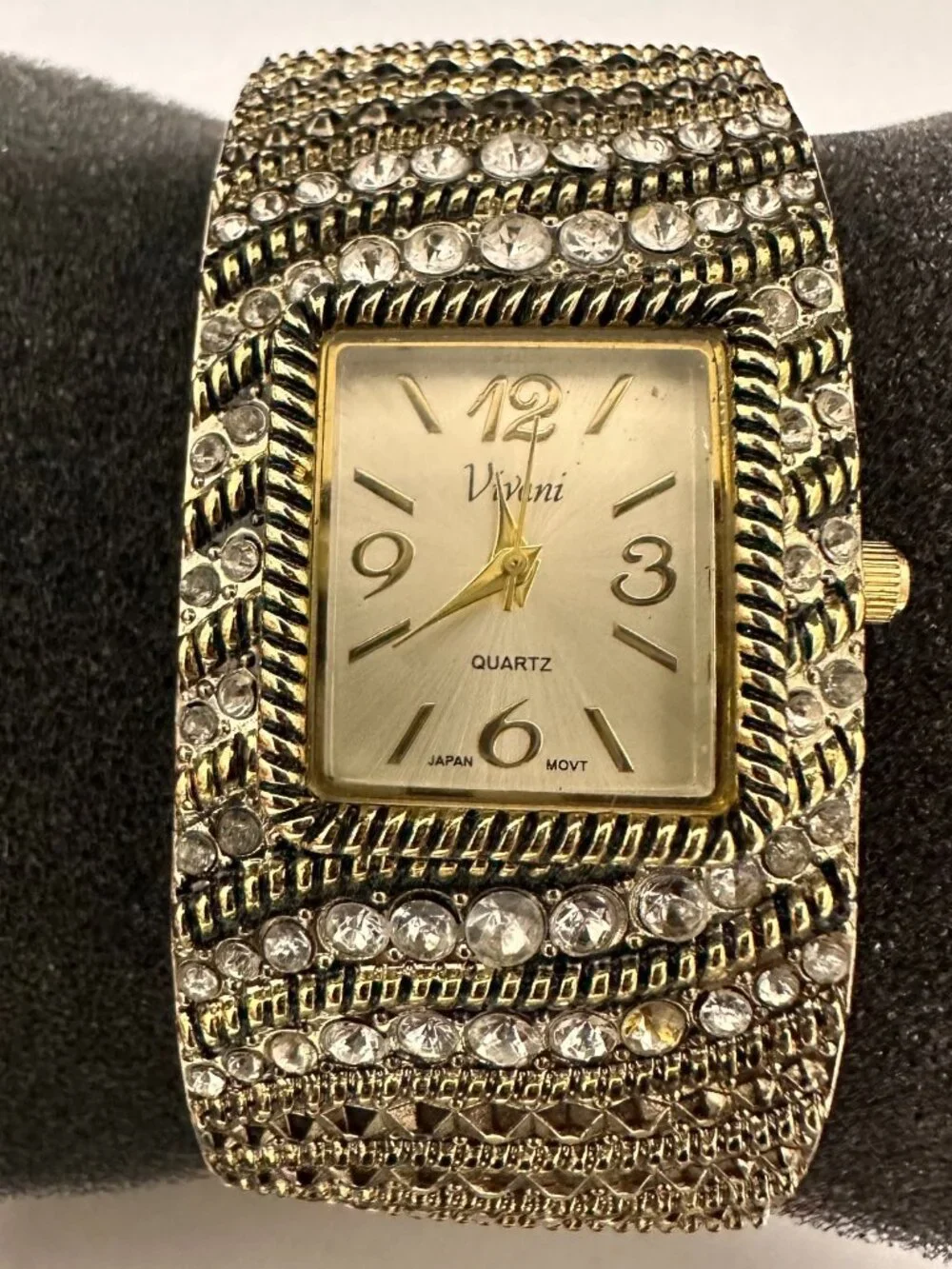 Vivani Watch Women Silver Gold Two Tone Rhinestones Wide Bangle New Battery 7